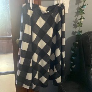 Plaid skirt white and black